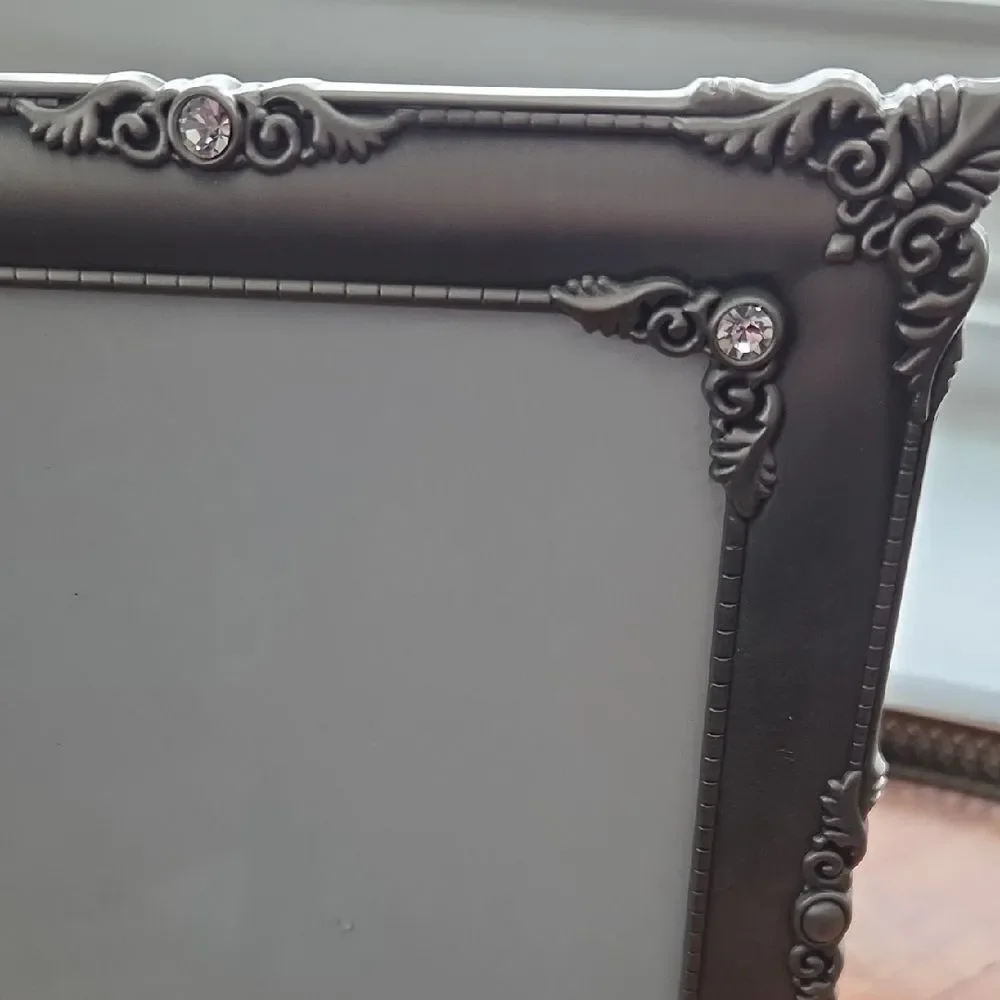 Elegant Silver Photo Frame